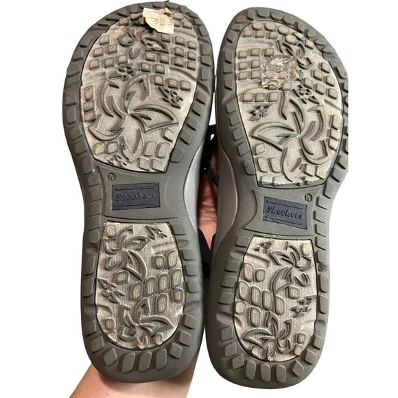 Skechers Womens Sandals Size 10 Navy & Gray Textured Pattern - Picture 6 of 7